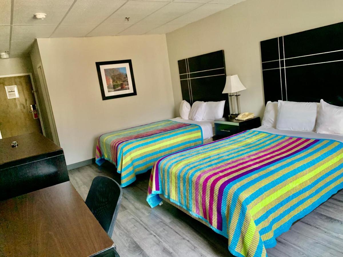 Tappan Zee Hotel West Nyack ภายนอก รูปภาพ